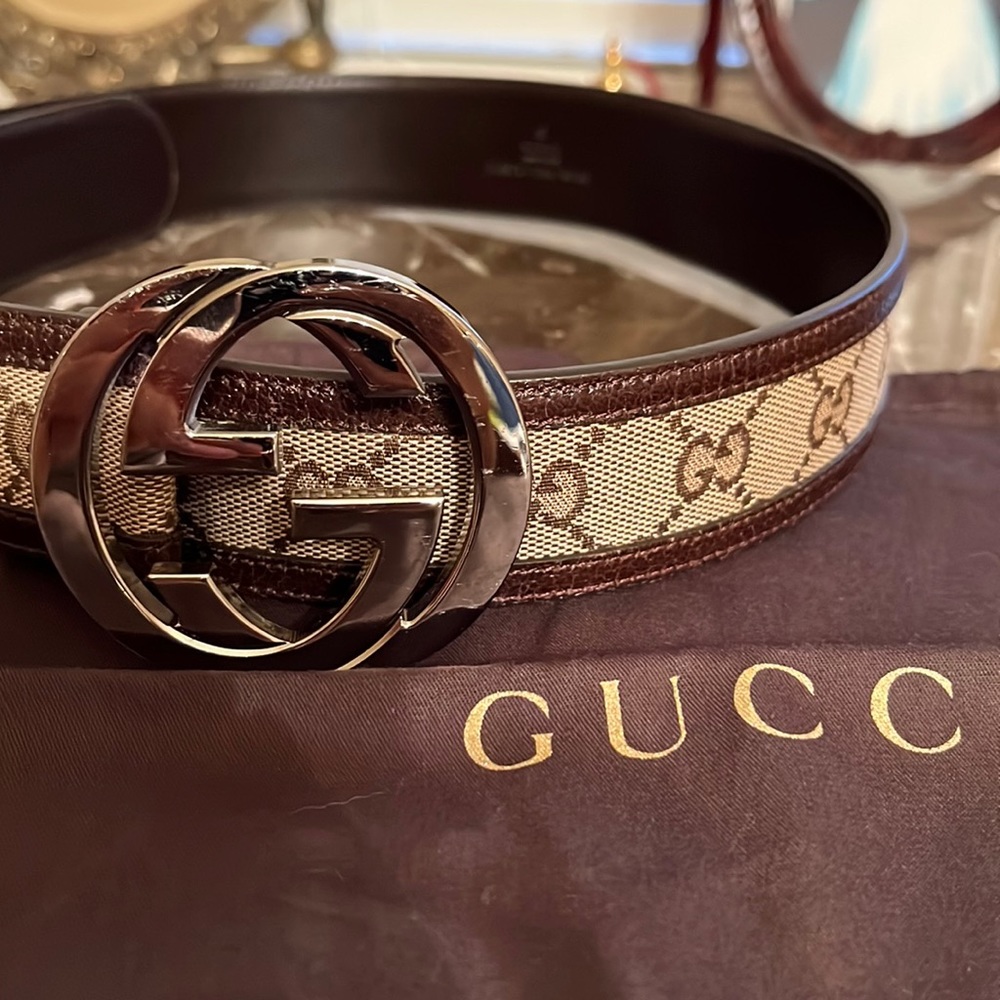 GUCCI canvas belt with brown leather trim. Size: 85/34